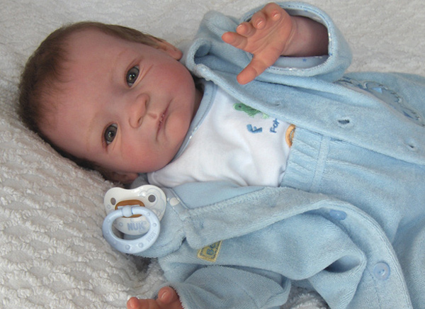 Reborn baby doll - Klik her for store fotos