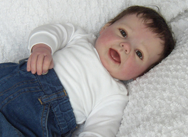 Reborn baby doll - Please click on the photos to see a gallery with each reborn baby doll